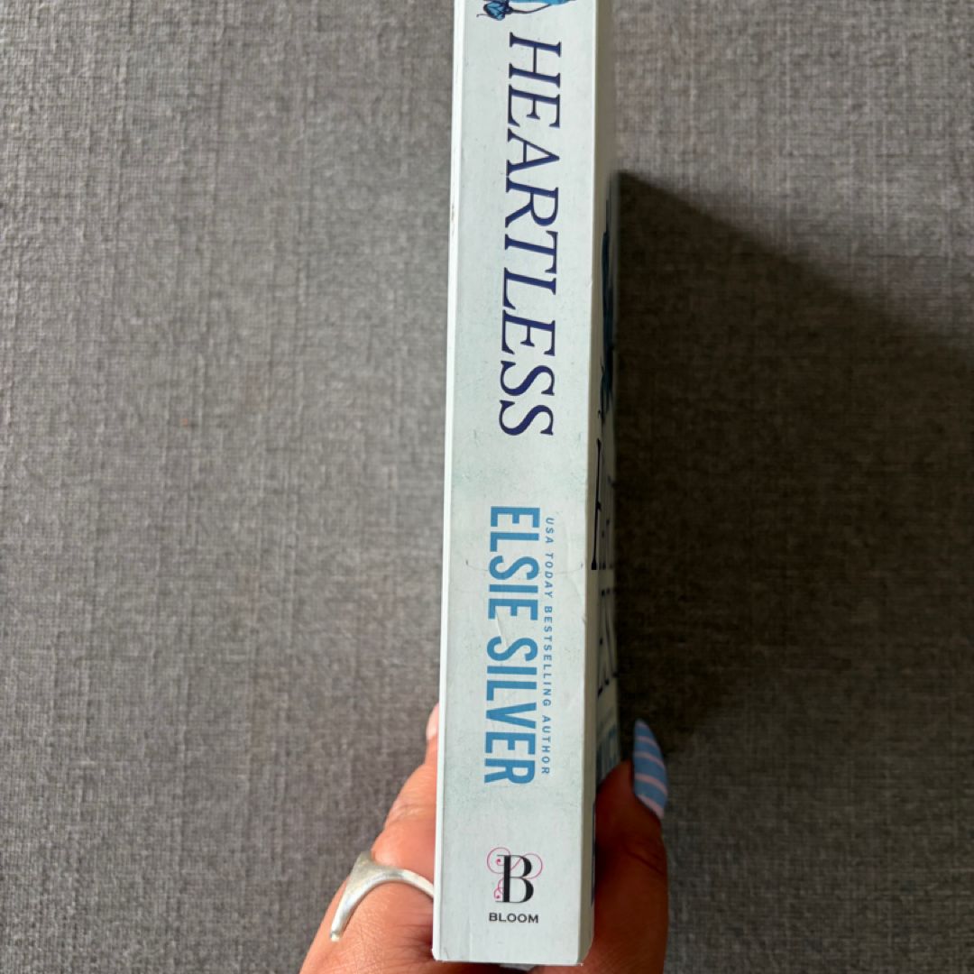 Heartless by Elsie Silver, Paperback | Pangobooks
