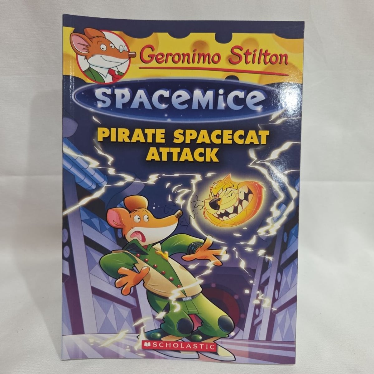 Pirate Spacecat Attack (Geronimo Stilton Spacemice #10) by Geronimo Stilton