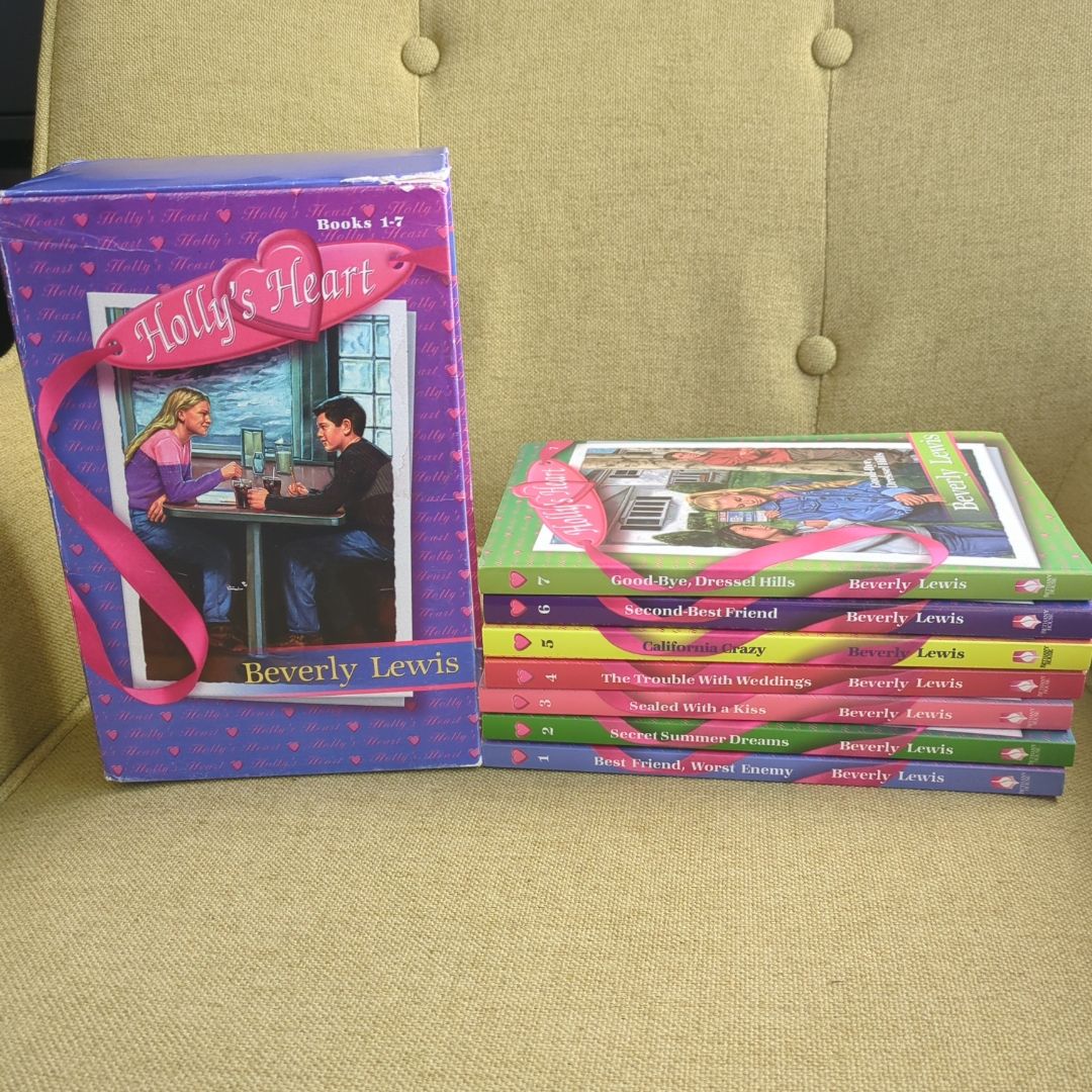 Vintage 2001 Holly's Heart Box Set Books 1-7 Complete Set