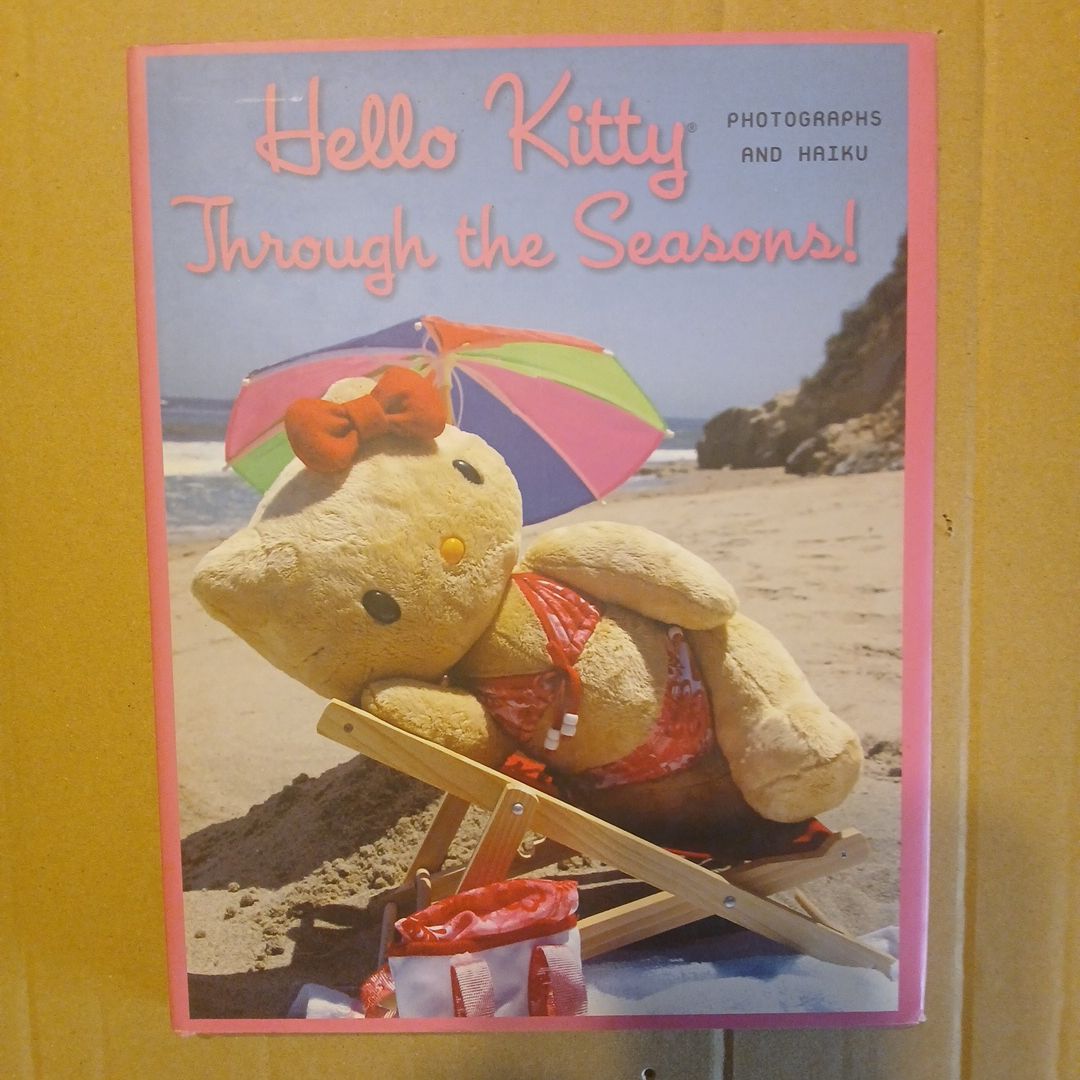 Hello Kitty Everywhere! by Kate T. Williamson; Jennifer Butefish