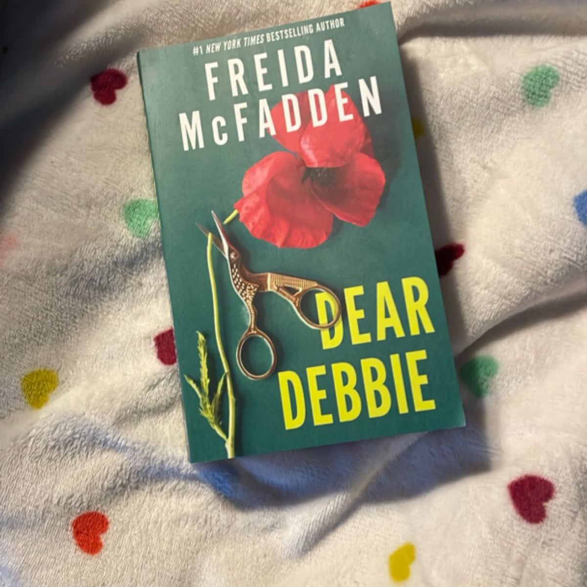 Dear Debbie by Freida McFadden, Paperback | Pangobooks