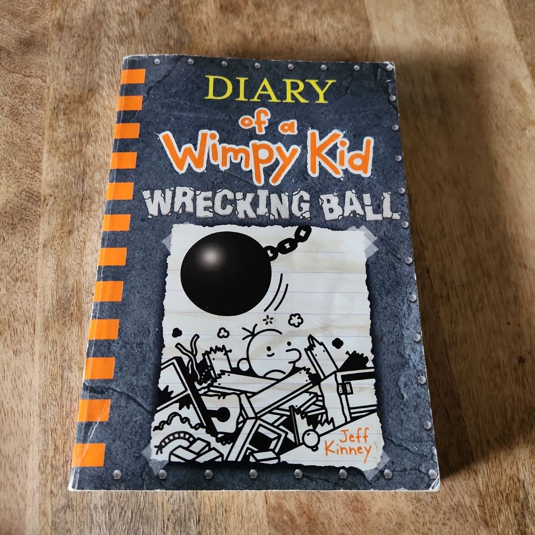Wrecking Ball (Diary of a Wimpy Kid, Book 14)