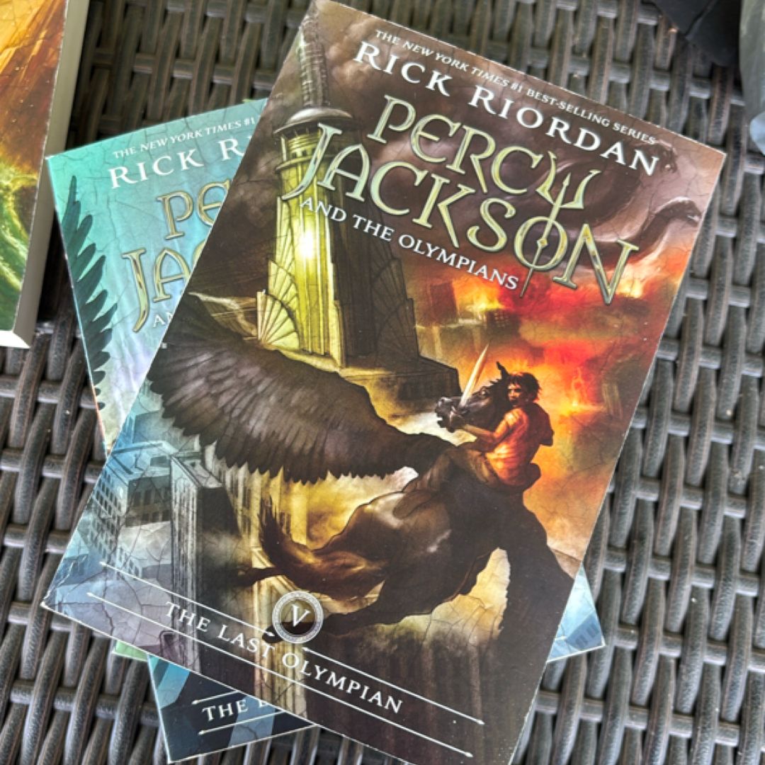 Percy Jackson and the Olympians 5 Book Paperback Boxed Set (new Covers W/poster)