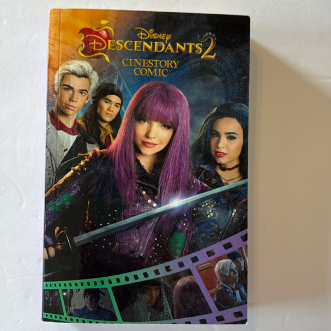 Disney Descendants 2 Cinestory Comic