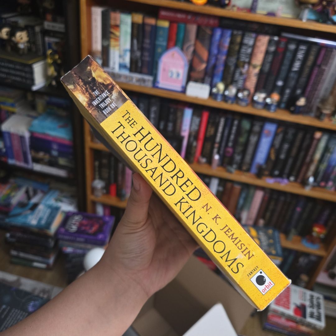 The Hundred Thousand Kingdoms