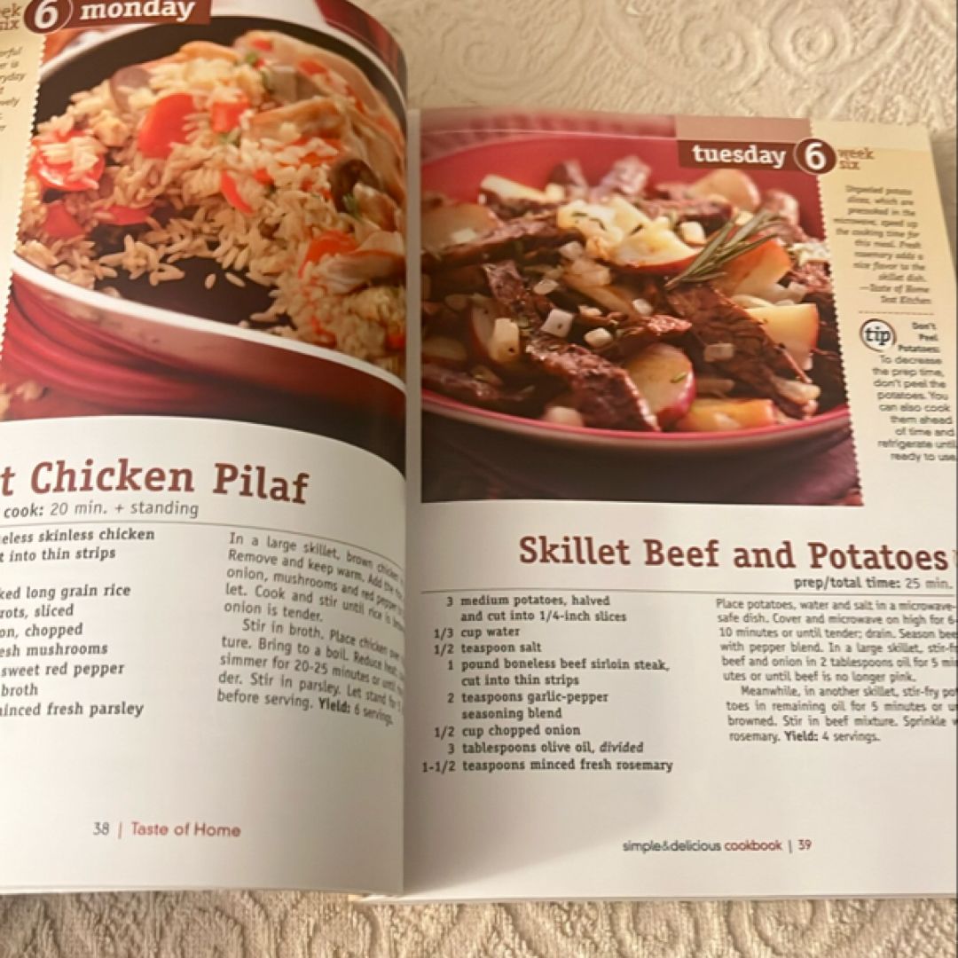 Simple and Delicious Cookbook by Taste of Home Editorial Staff