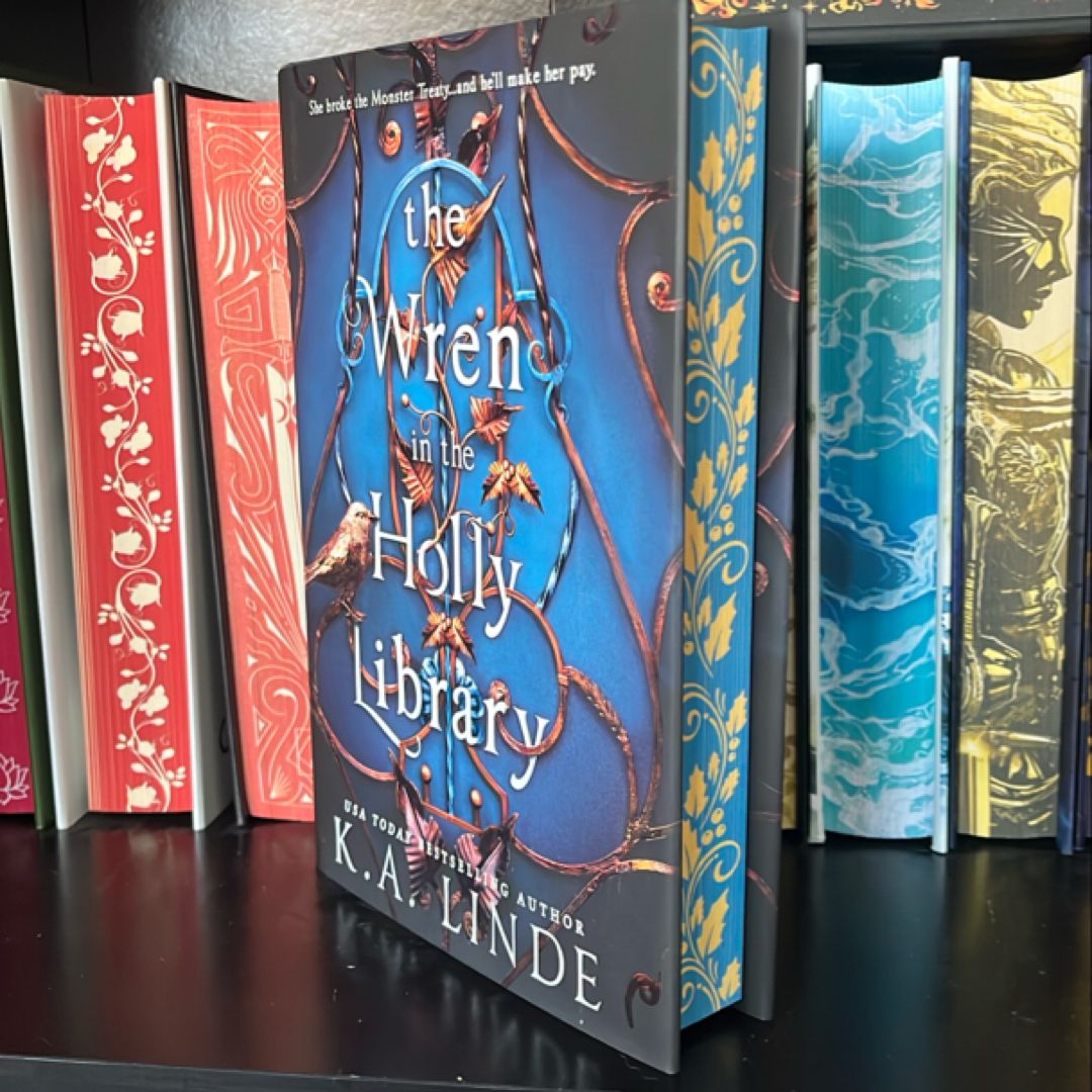 The Wren in the Holly Library (Deluxe Limited Edition)