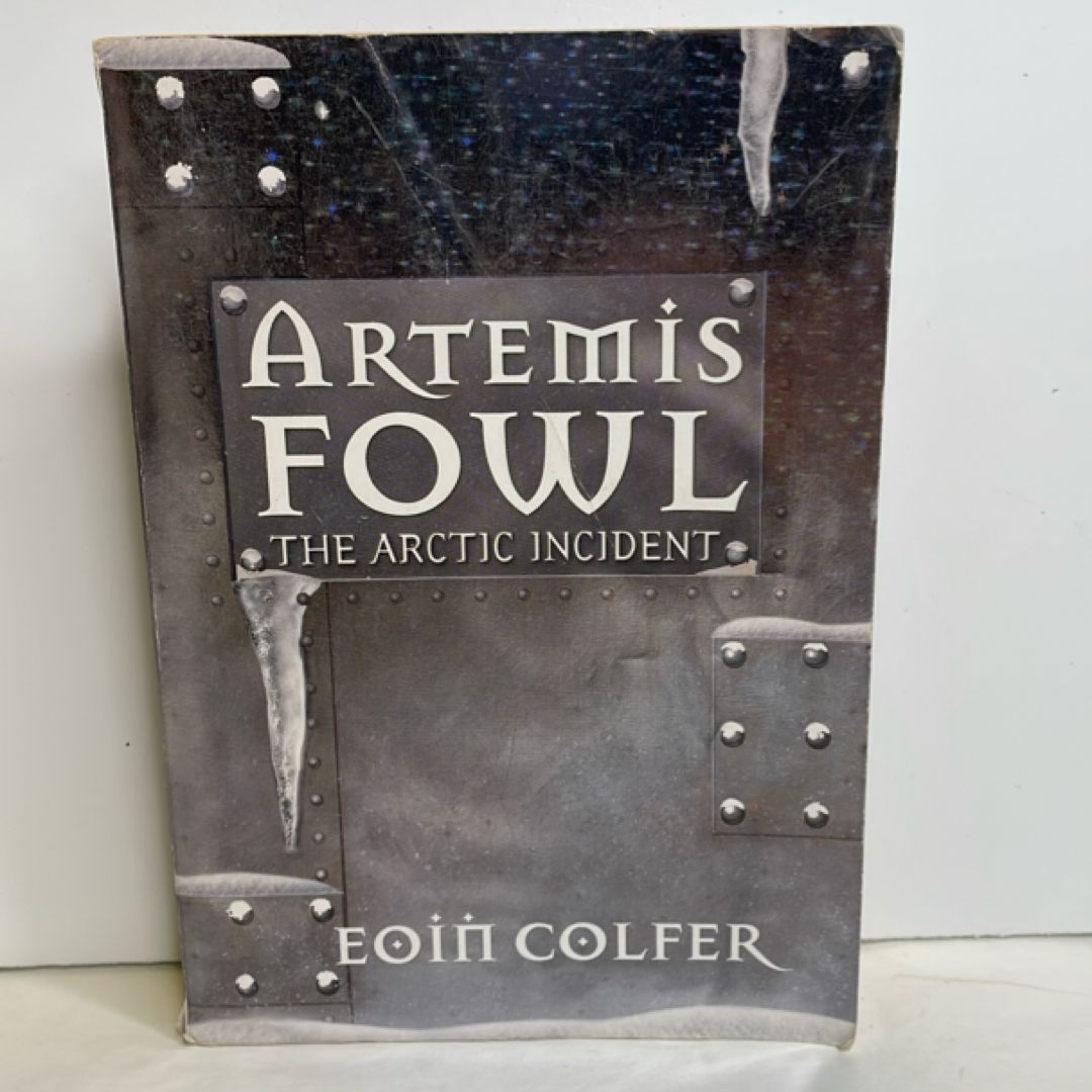 The Arctic Incident (Artemis Fowl, Book 2)