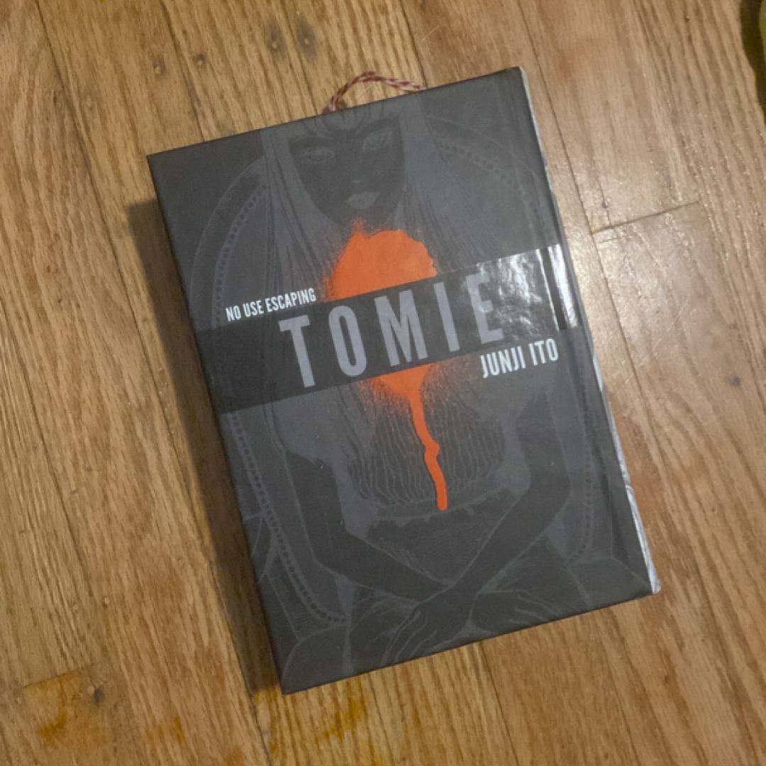 Tomie: Complete Deluxe Edition