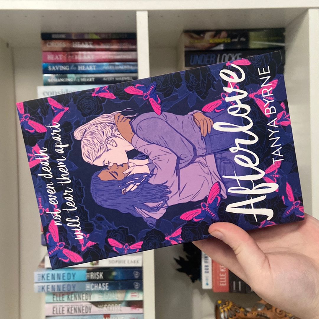 Afterlove (Fairyloot Special Editon-Signed by Author and Sprayed Edges)