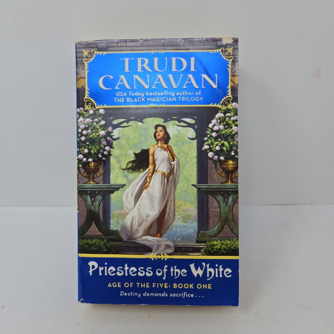 Priestess of the White