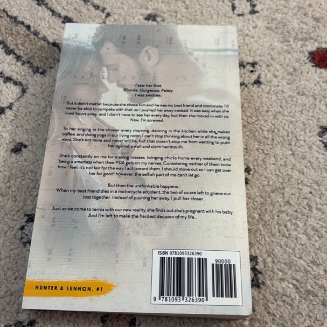 Baby Mine (Hunter and Lennon, #1)