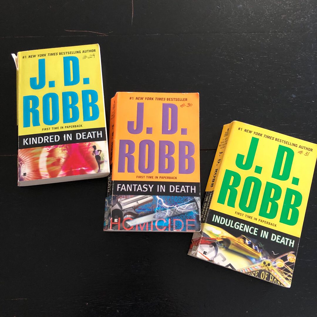 📚 Book Bundle: Kindred in Death • Fantasy in Death • Indulgence in Death