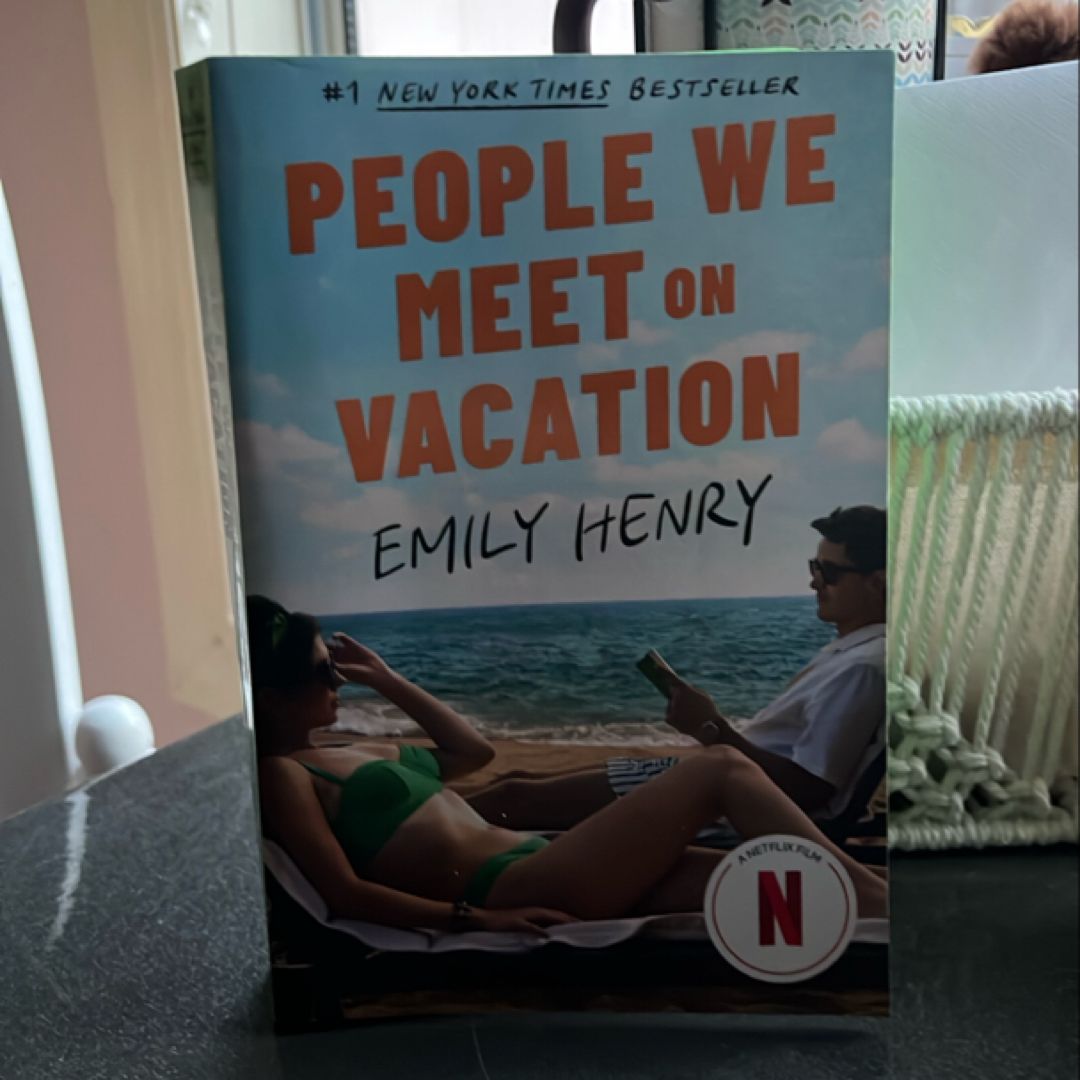 People We Meet on Vacation: Collector's Edition (Netflix Tie-In)
