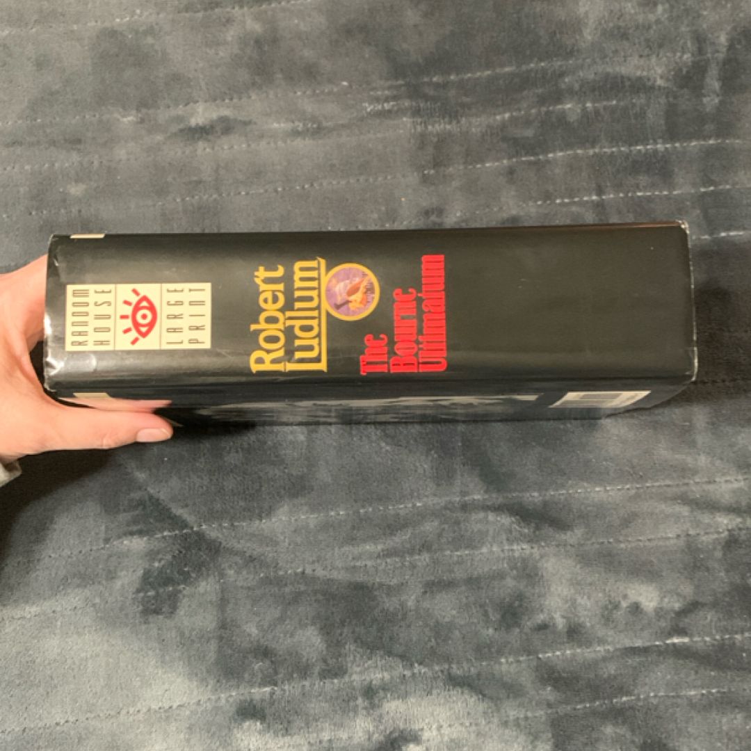 The Bourne Ultimatum (1st Ed., Large Print)