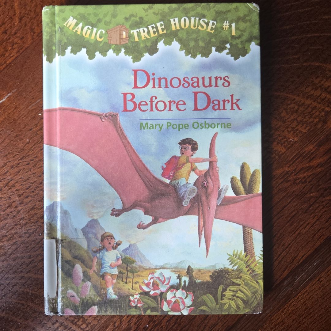 Dinosaurs Before Dark