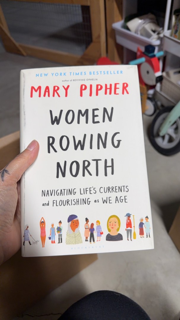 Women Rowing North