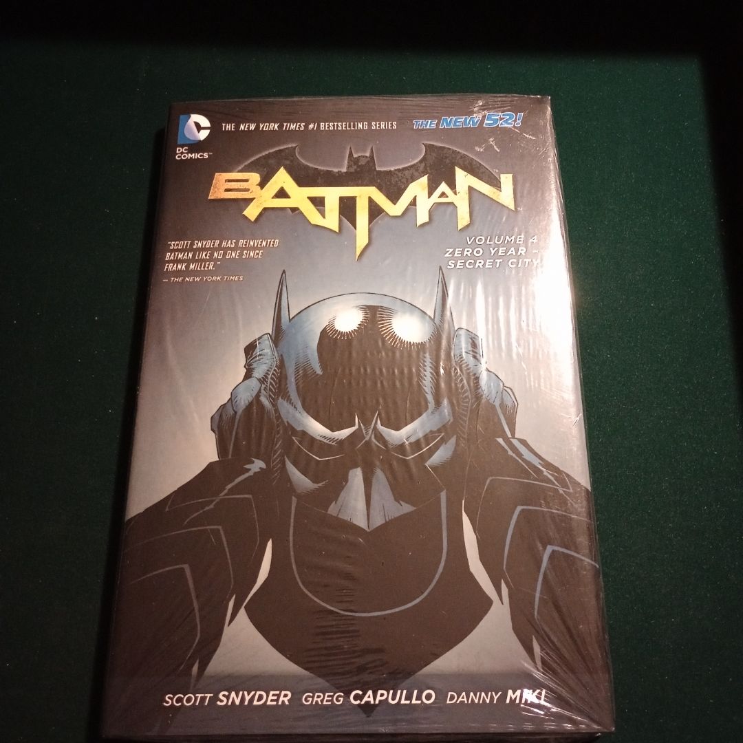 Batman Vol. 4: Zero Year- Secret City (the New 52)