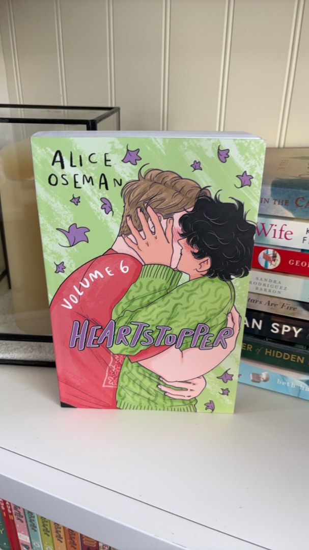 Heartstopper #6: a Graphic Novel