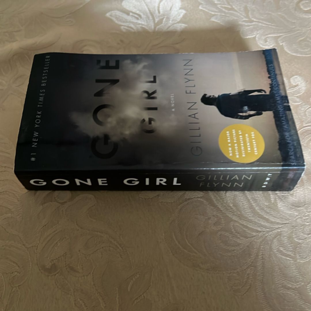 Gone Girl by Gillian Flynn, Paperback | PangoBooks
