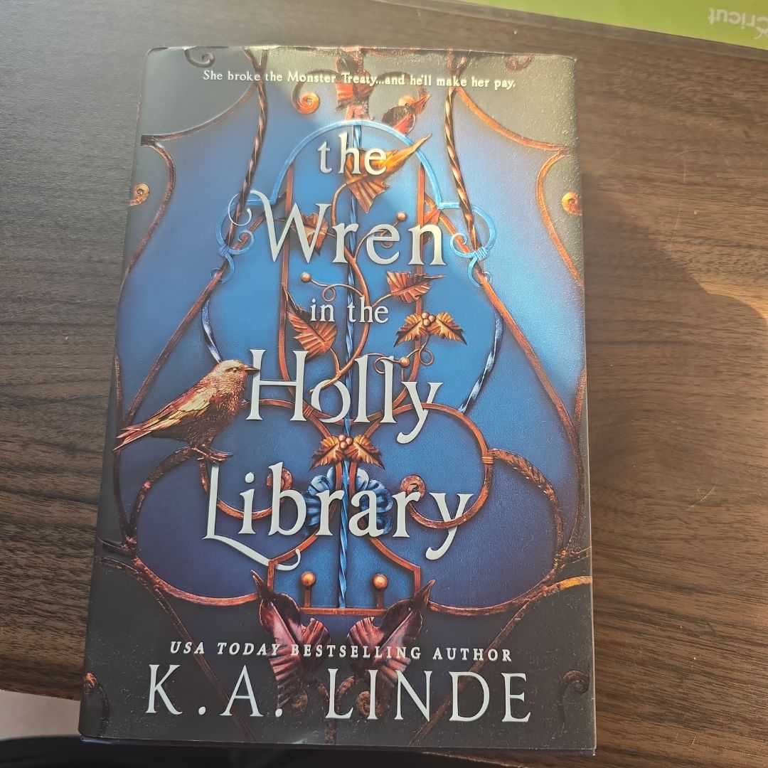 The Wren in the Holly Library (Deluxe Limited Edition)