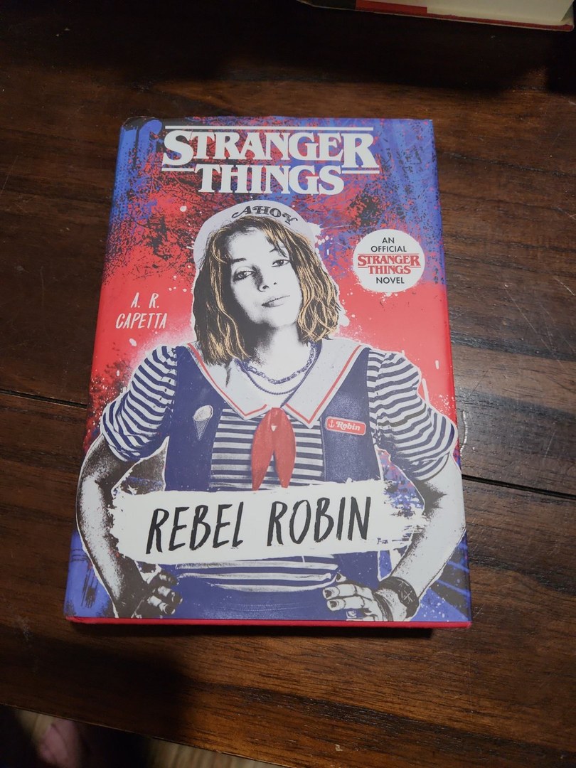 Stranger Things: Rebel Robin