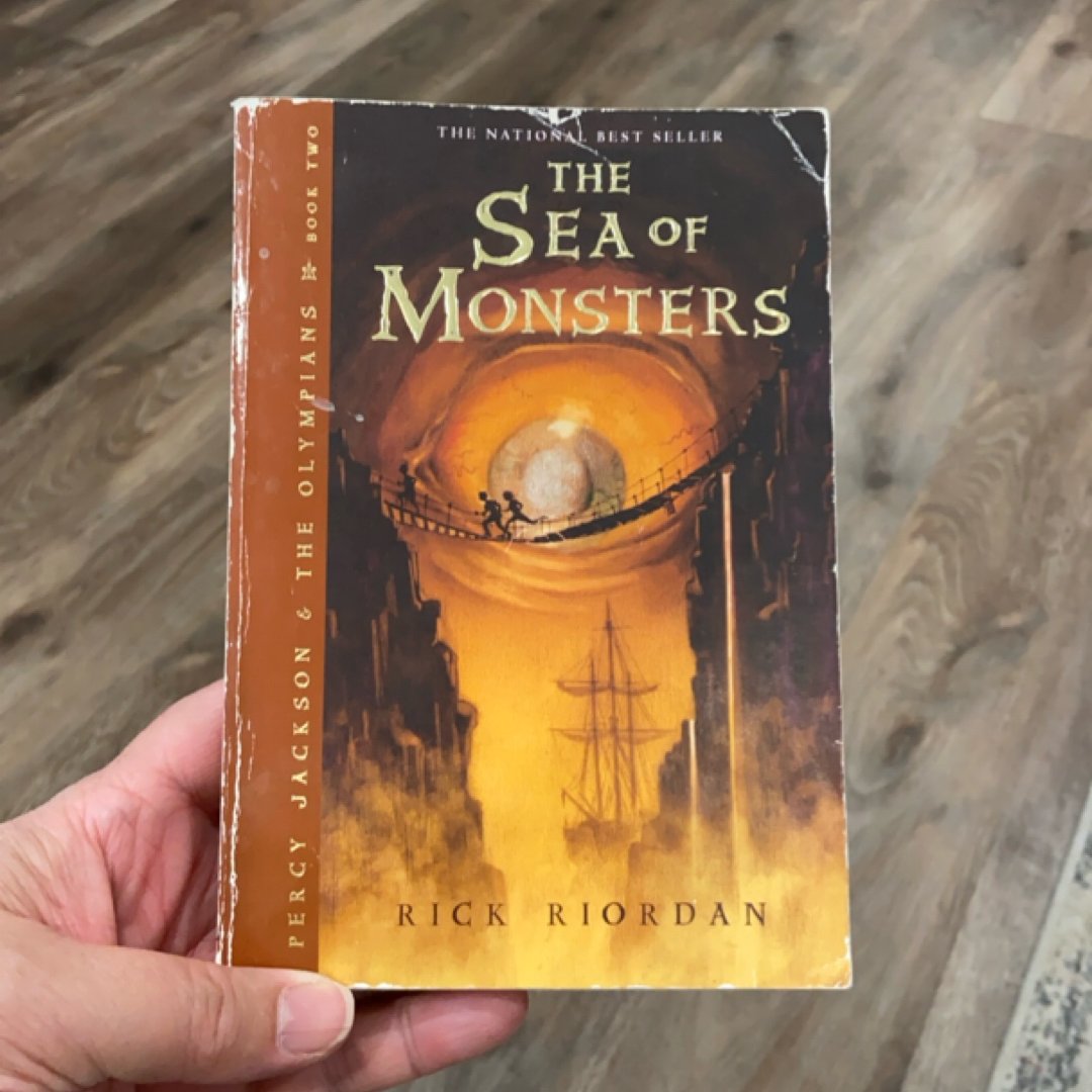 The Sea of Monsters (Percy Jackson and the Olympians, Book Two)