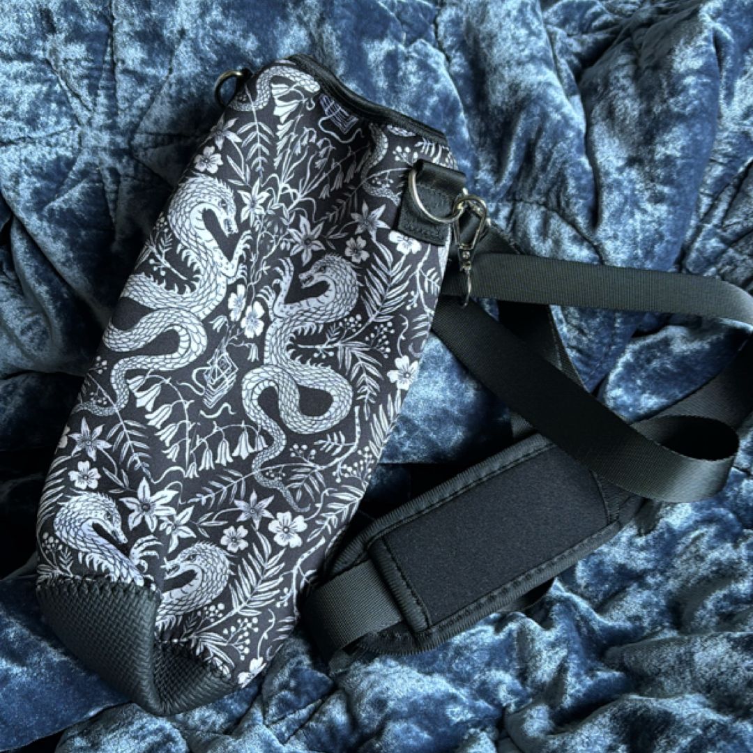 Illumicrate Exclusive Water Bottle Bag