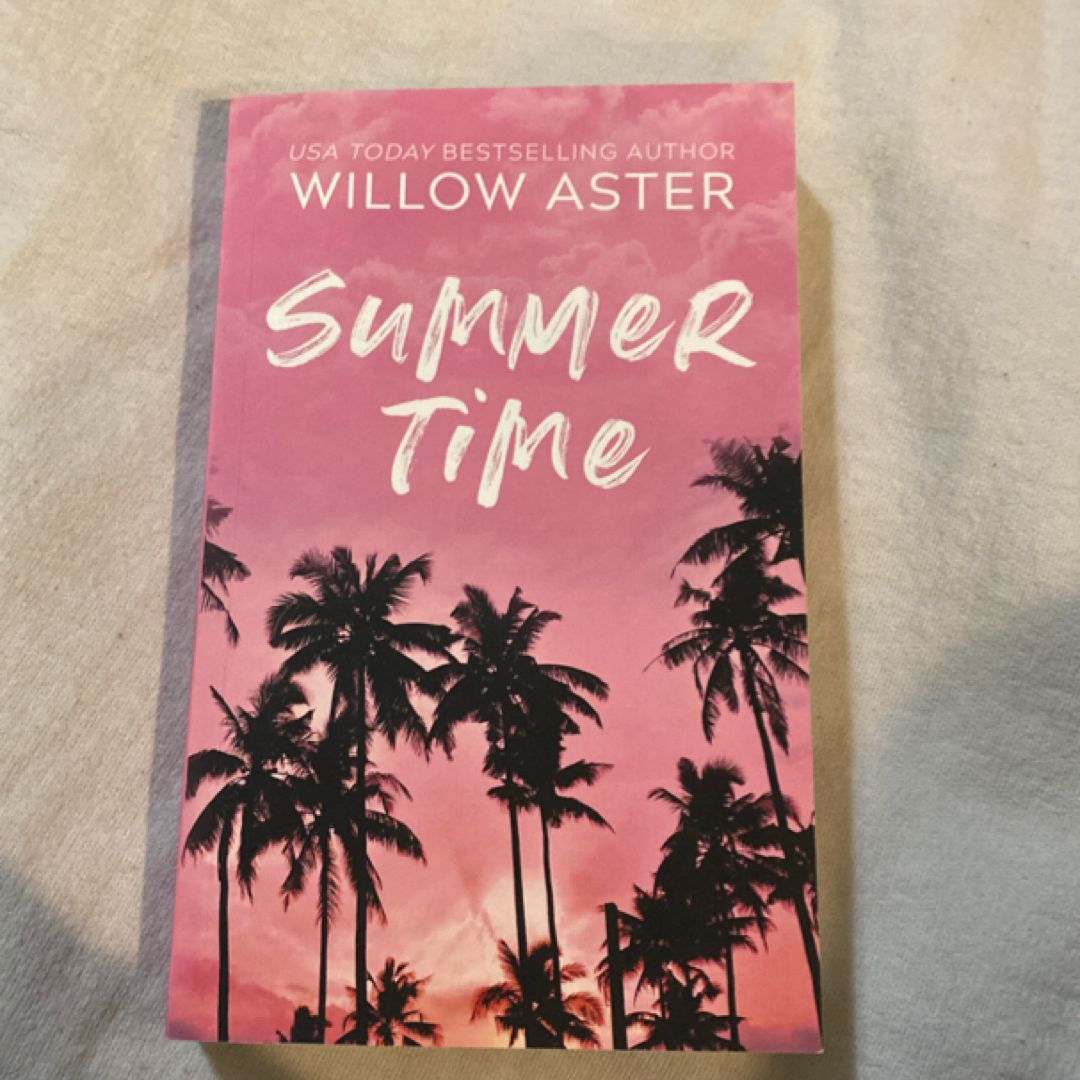 Summertime: a Fake Dating Hollywood Romance