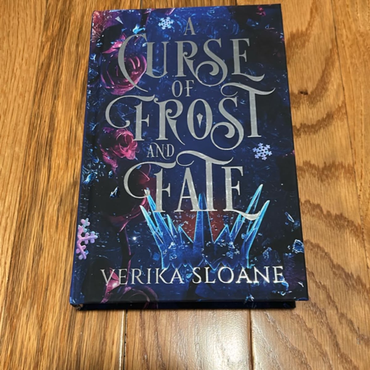 A Curse of Frost and Fate by Verika Sloane, Hardcover | Pangobooks