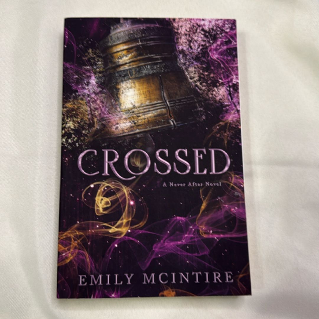Crossed by Emily McIntire, Paperback | Pangobooks