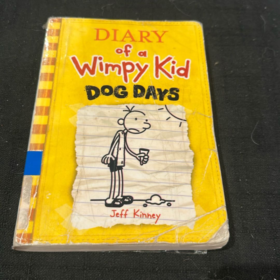 Dog Days (Diary of a Wimpy Kid, Book 4)
