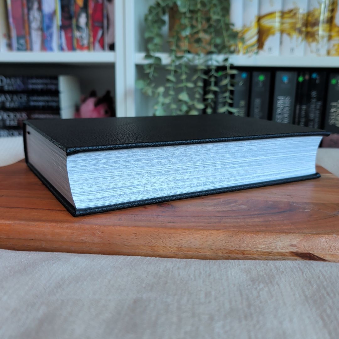 Berserk Deluxe Volume 1