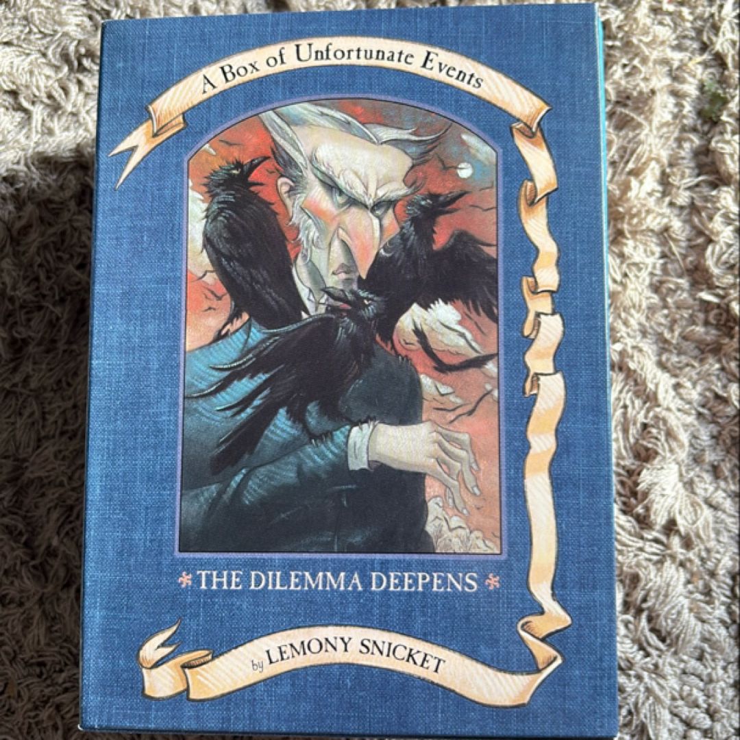 A Series of Unfortunate Events Box: the Dilemma Deepens (Books 7-9)
