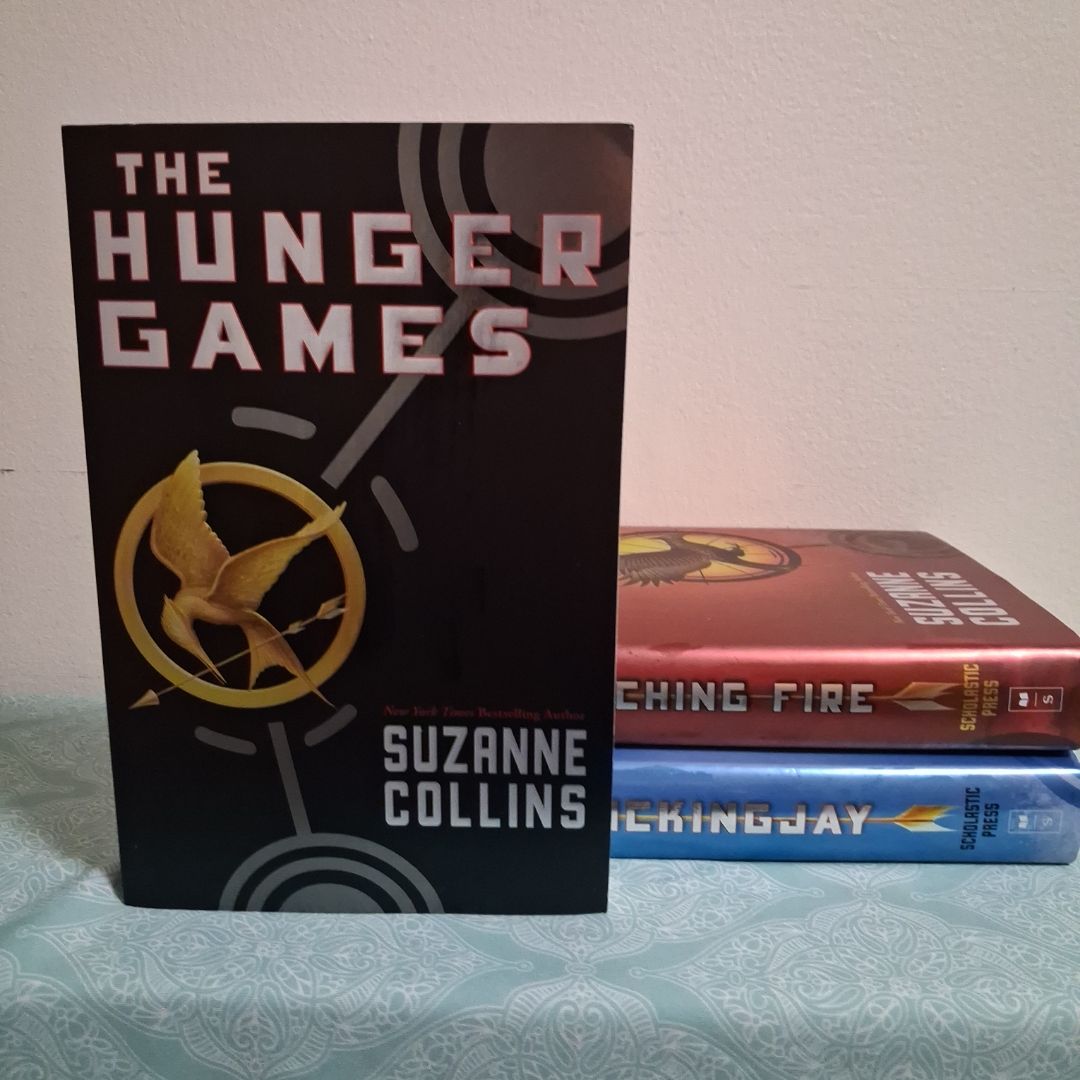 Bundle of The Hunger Games Trilogy