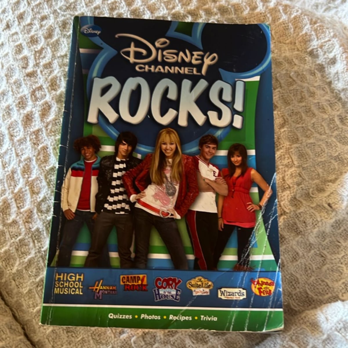 Disney Channel Rocks! by Disney Books
