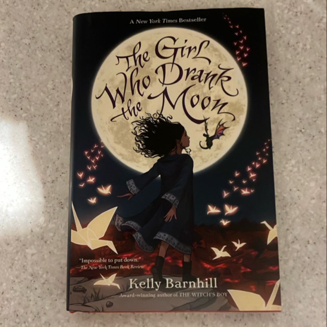 The Girl Who Drank the Moon (Winner of the 2017 Newbery Medal)