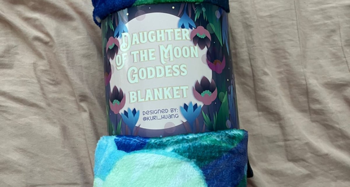 FAIRYLOOT Daughter of The Moon Goddess blanket | PangoBooks