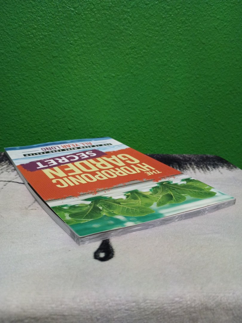 The Hydroponic Secret Garden