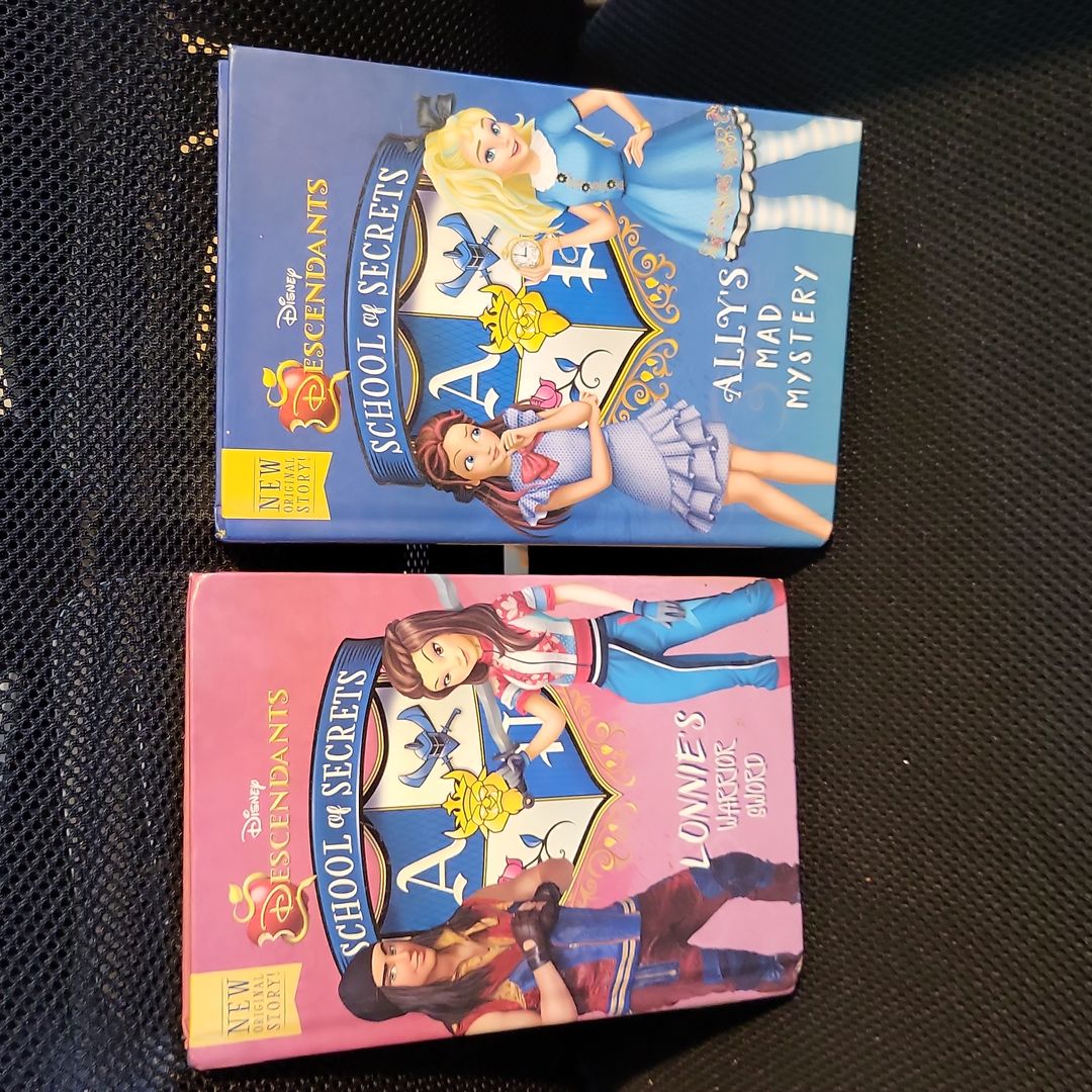 School of Secrets 2 Book Bundle : Ally's Mad Mystery (Disney Descendants)