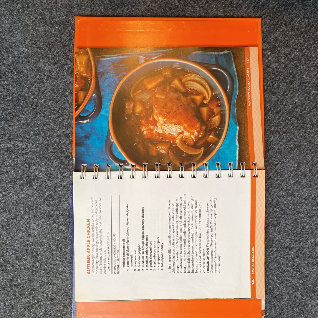 Taste of Home Halloween Mini Binder