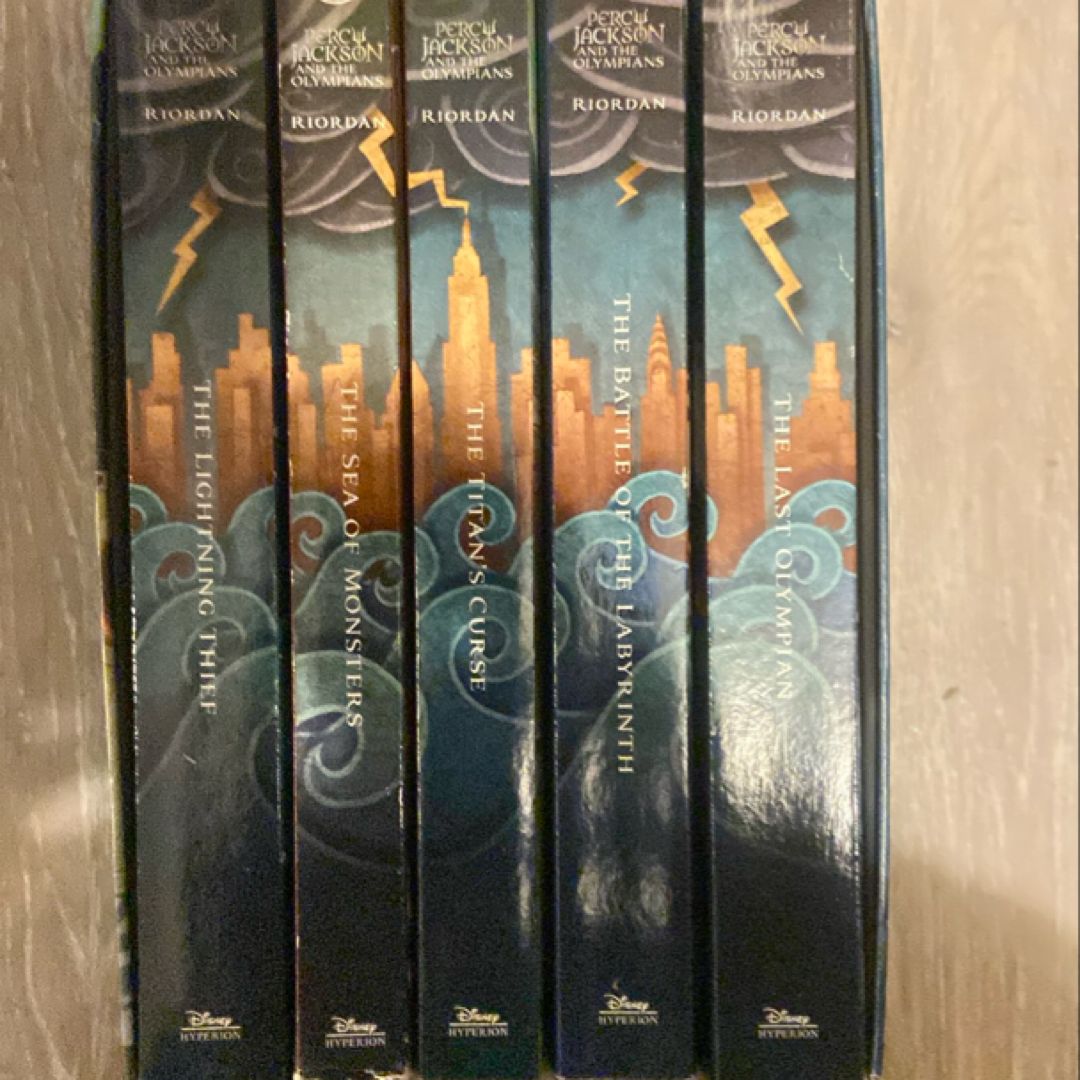 Percy Jackson and the Olympians 5 Book Paperback Boxed Set (new Covers W/poster)