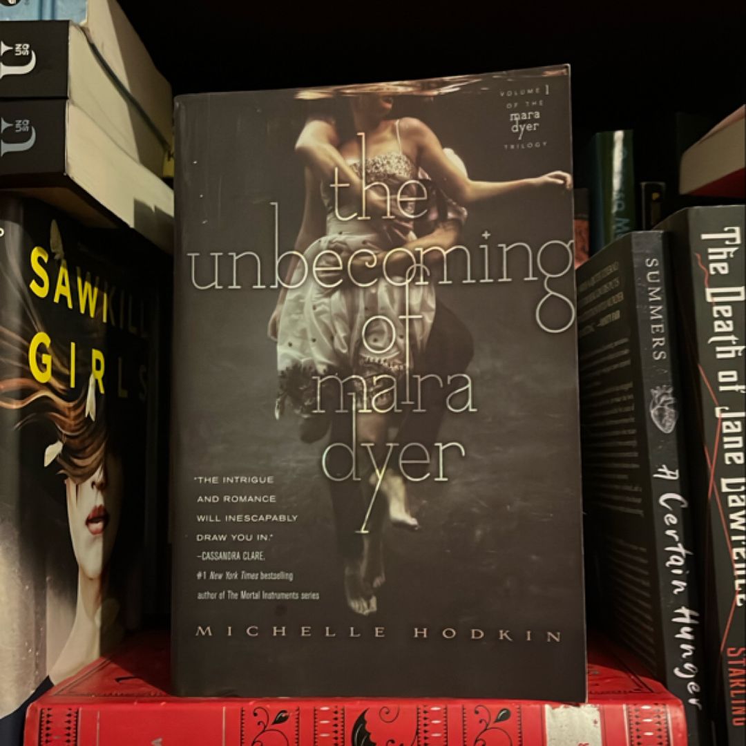 The Unbecoming of Mara Dyer + The Evolution of Mara Dyer