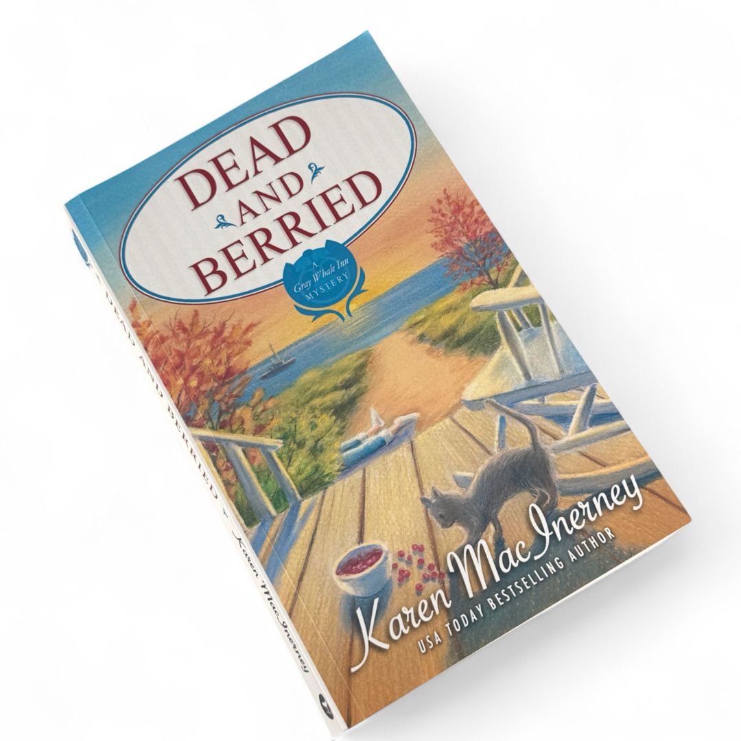 Dead and Berried (Gray Whale Inn Mystery)
