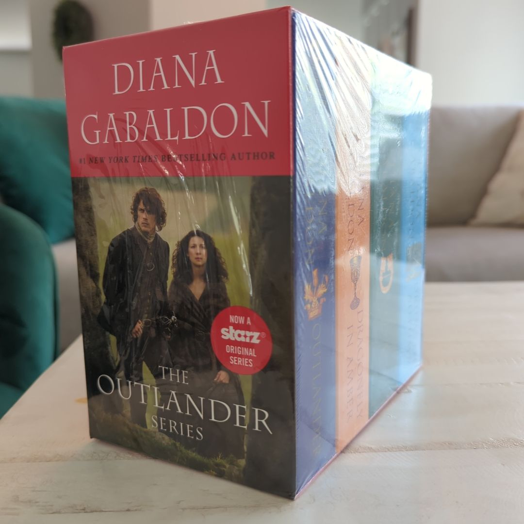 Outlander 4-Copy Boxed Set