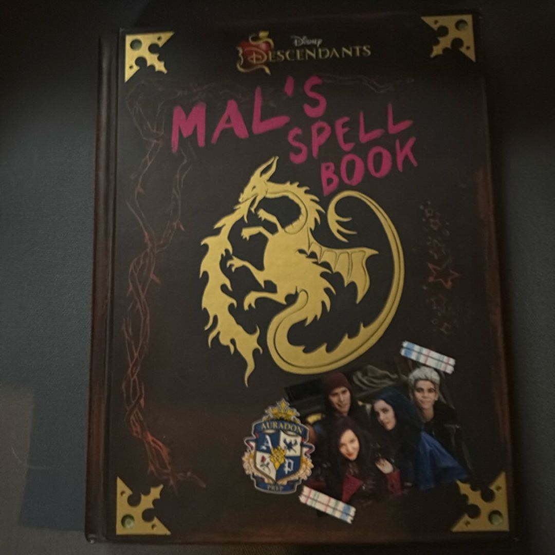 Descendants: Mal's Spell Book