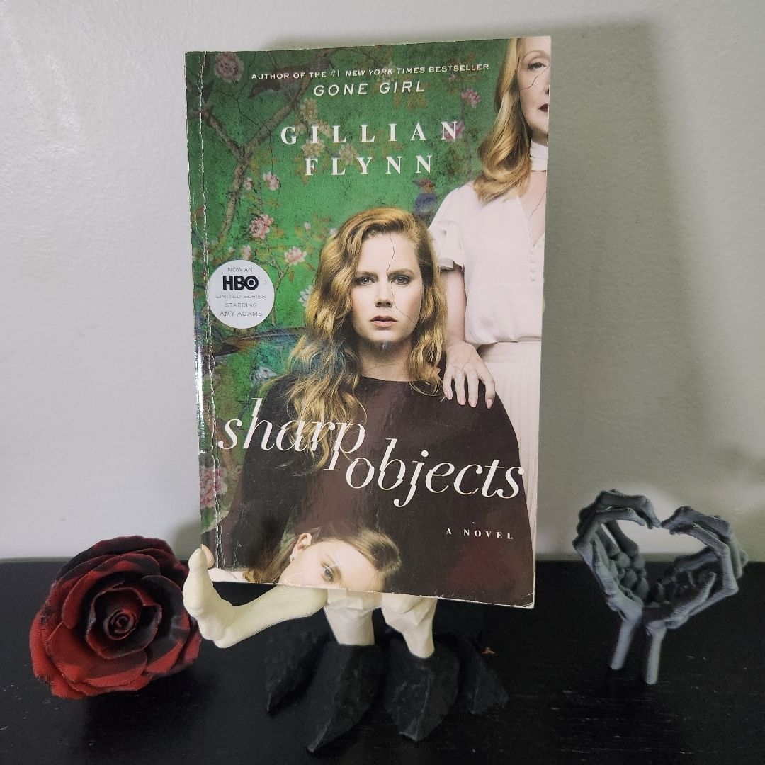 Sharp Objects (Movie Tie-In)