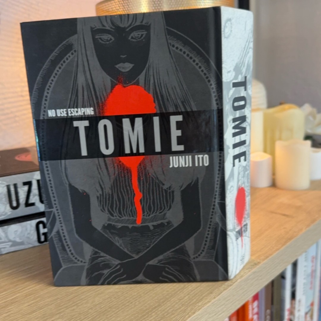 Tomie: Complete Deluxe Edition