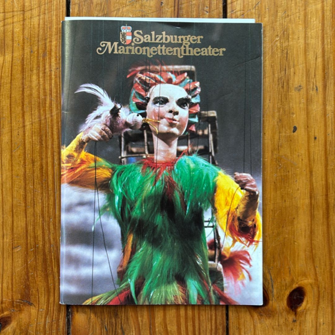 Salzburger Marionettentheater Program