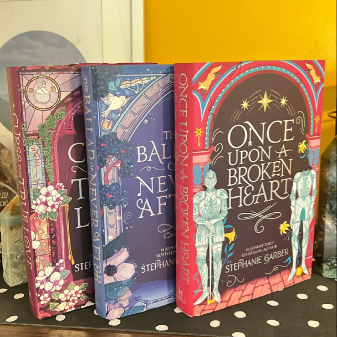 Once Upon a Broken Heart trilogy (Fairyloot, signed)!